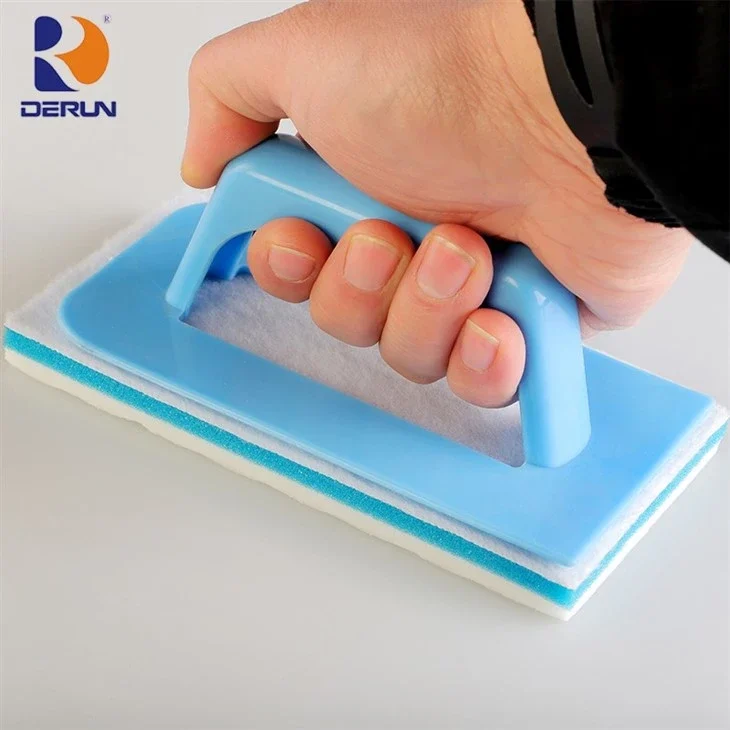 Sponge Brush with Blue Handle 3